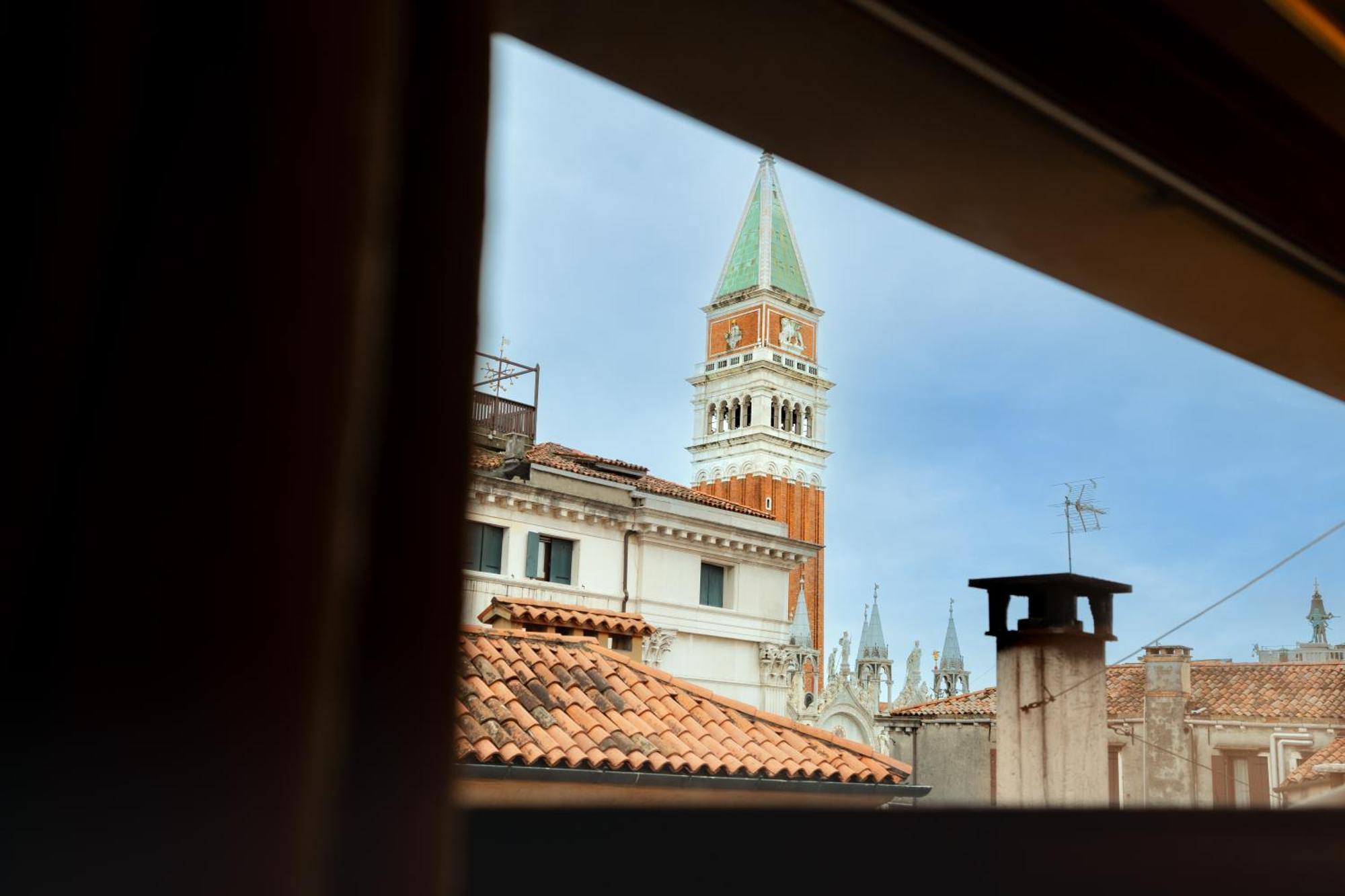 All'Angelo Art Hotel Венеция Экстерьер фото