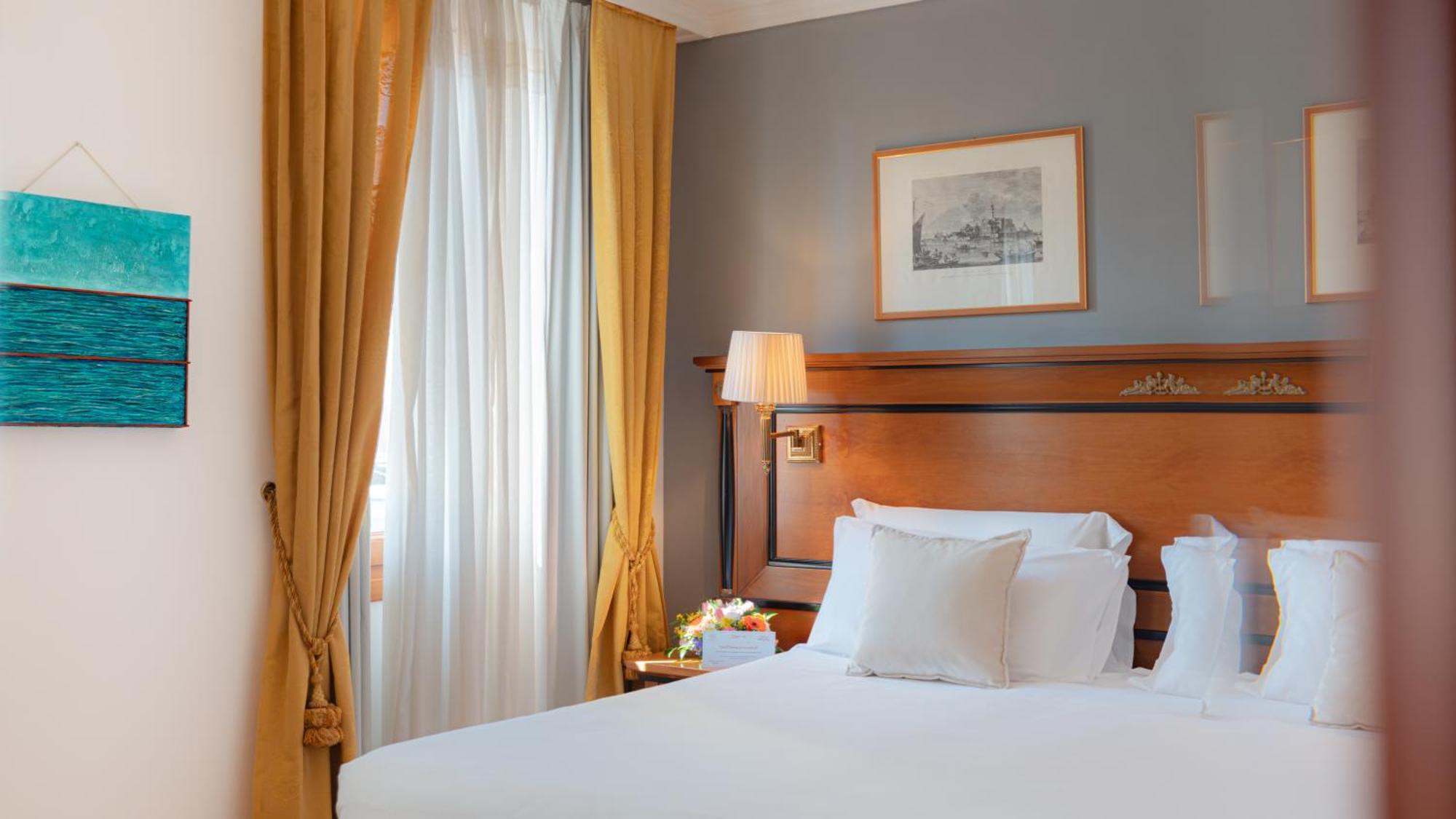 All'Angelo Art Hotel Венеция Экстерьер фото